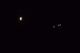 Large number of UFOs seen over Santiago, Chile